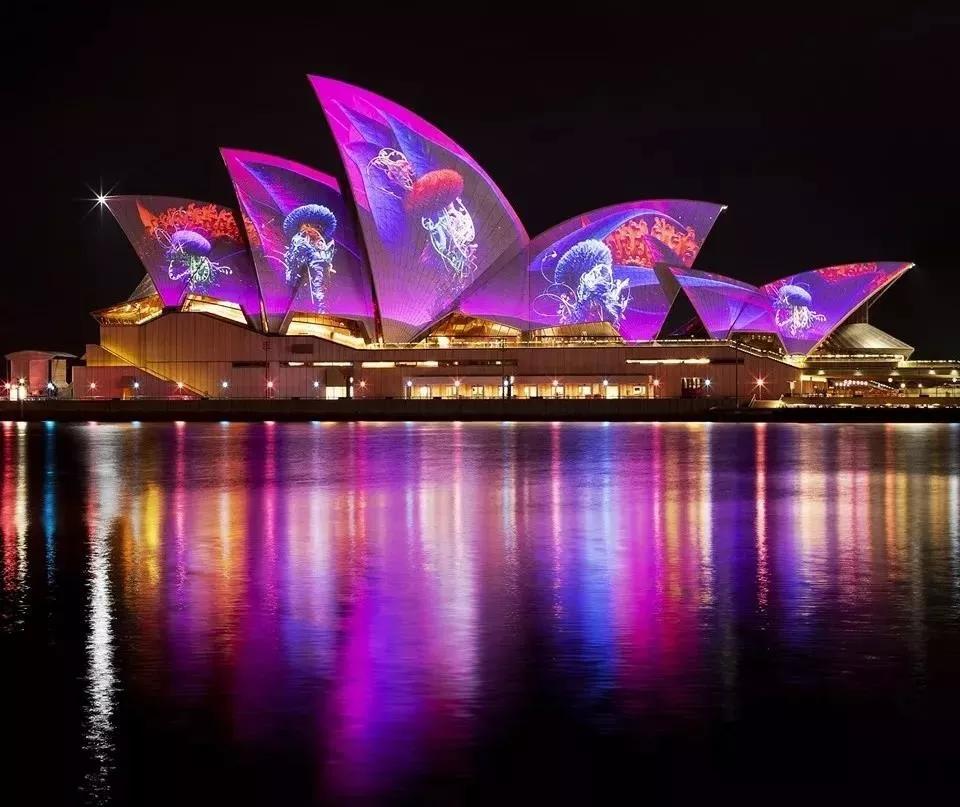 壮丽的灯光，多样的音乐，绝妙的创意， 悉尼灯光音乐节惊艳亮相